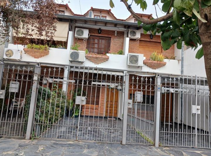 Casa · 100m² · 5 Ambientes · 1 Cochera