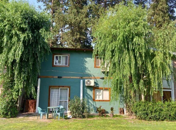 Casa · 80m² · 4 Ambientes · 2 Cocheras