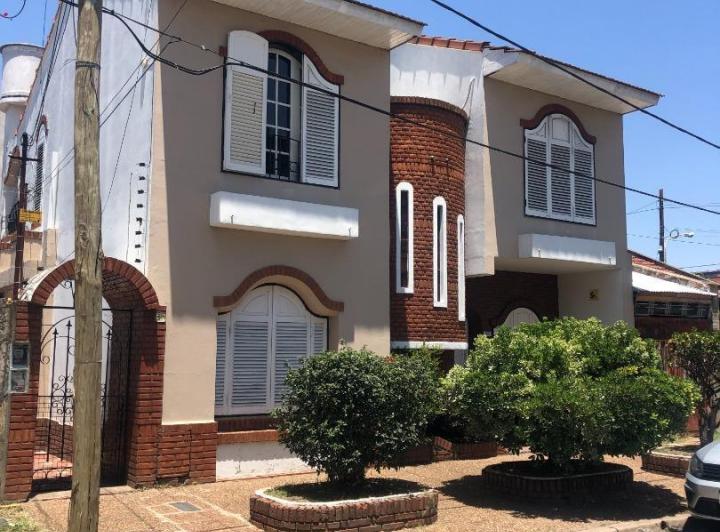 Casa · 182m² · 5 Ambientes