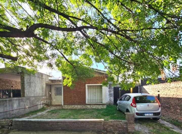 Casa · 100m² · 3 Ambientes · 1 Cochera