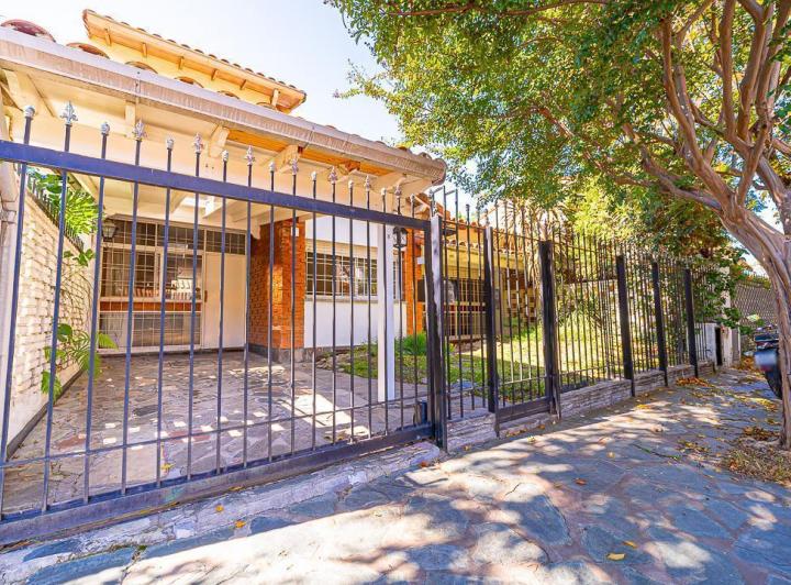 Casa · 153m² · 4 Ambientes · 1 Cochera