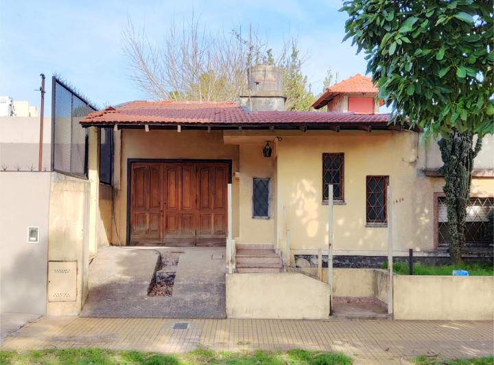 Casa · 90m² · 3 Ambientes · 1 Cochera