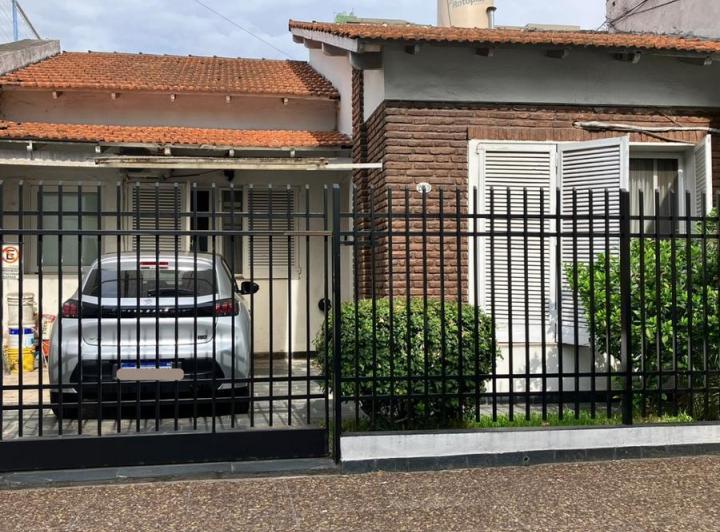 Casa · 295m² · 4 Ambientes · 1 Cochera
