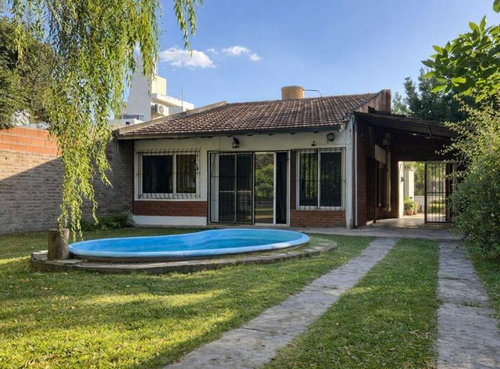 Casa · 150m² · 3 Ambientes · 3 Cocheras