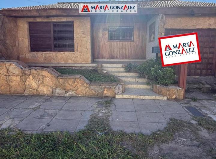 Casa · 100m² · 3 Ambientes · 1 Cochera