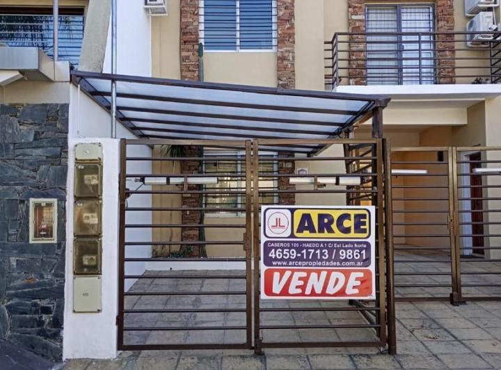 Casa · 84m² · 4 Ambientes · 1 Cochera