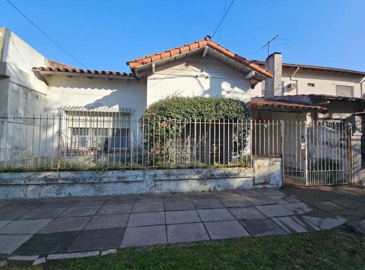 Casa · 105m² · 3 Ambientes · 1 Cochera
