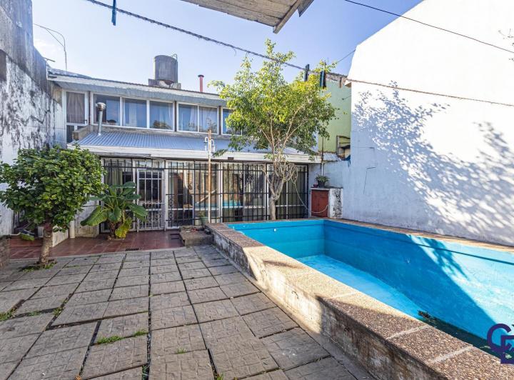 Casa · 170m² · 3 Ambientes · 1 Cochera