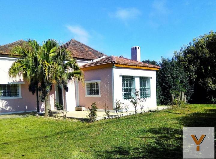 Casa · 140m² · 7 Ambientes
