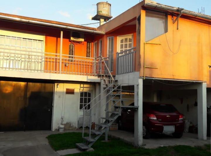 Casa · 148m² · 7 Ambientes · 1 Cochera