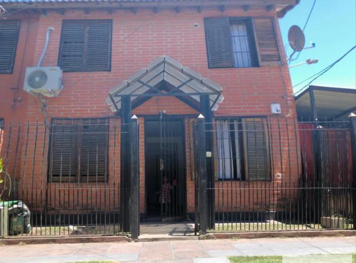 Casa · 100m² · 4 Ambientes · 1 Cochera