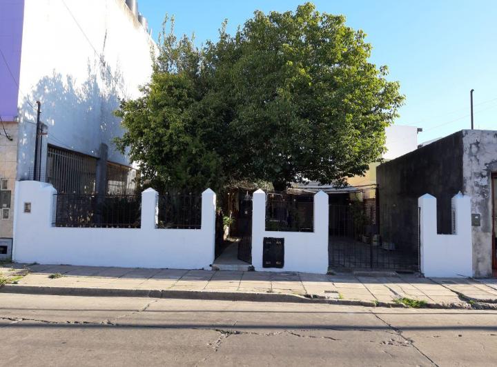Casa · 80m² · 2 Ambientes · 1 Cochera
