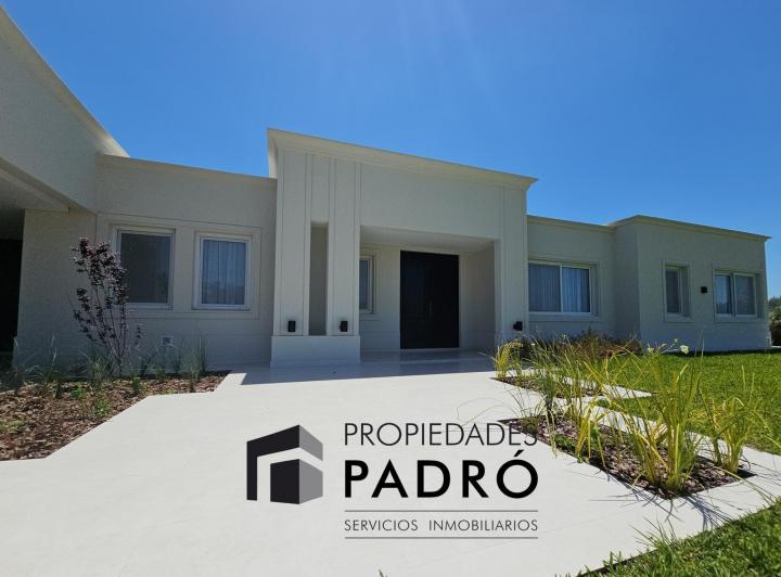 Casa · 278m² · 7 Ambientes