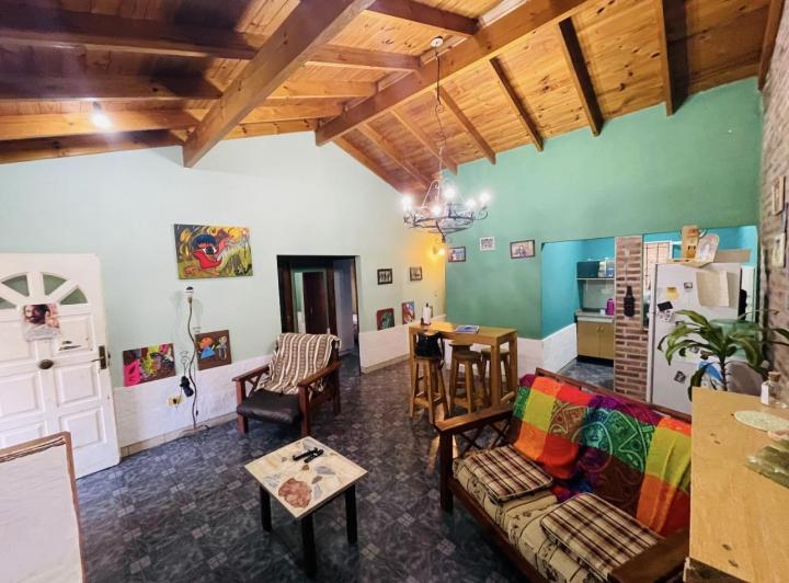 Casa · 93m² · 3 Ambientes · 2 Cocheras