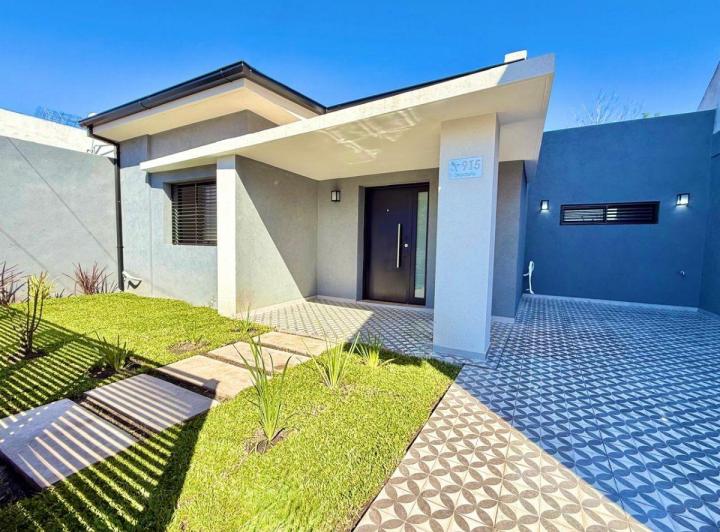 Casa · 90m² · 3 Ambientes · 2 Cocheras