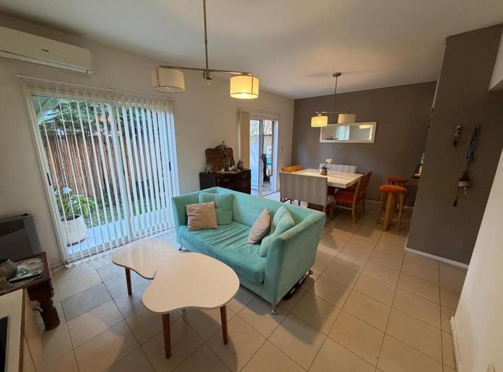Casa · 95m² · 4 Ambientes · 1 Cochera