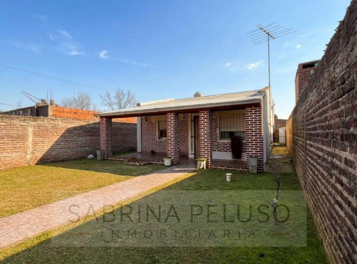 Casa · 70m² · 3 Ambientes · 2 Cocheras
