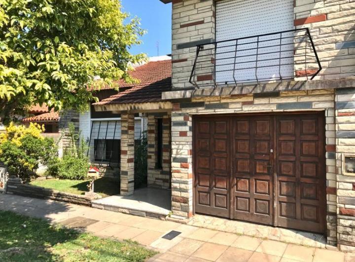 Casa · 120m² · 4 Ambientes · 1 Cochera