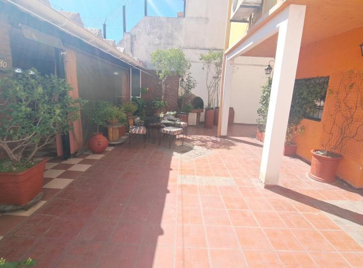 Casa · 173m² · 7 Ambientes · 2 Cocheras