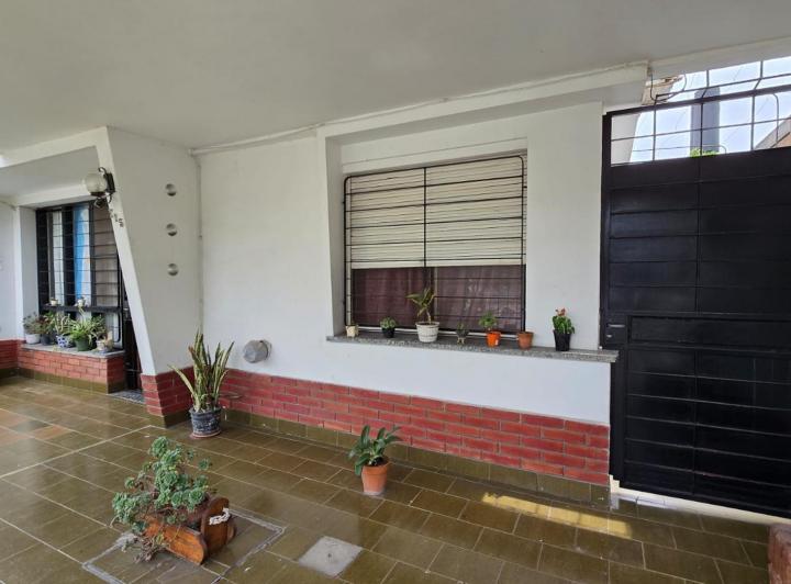 Casa · 120m² · 3 Ambientes · 1 Cochera