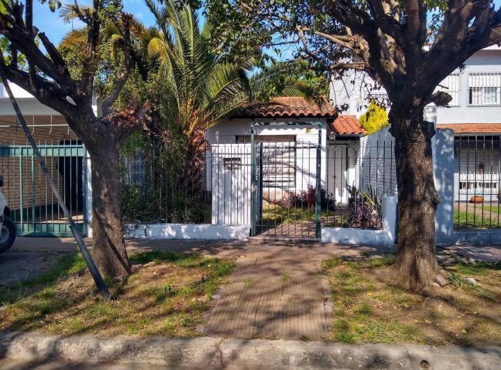 Casa · 160m² · 3 Ambientes · 1 Cochera
