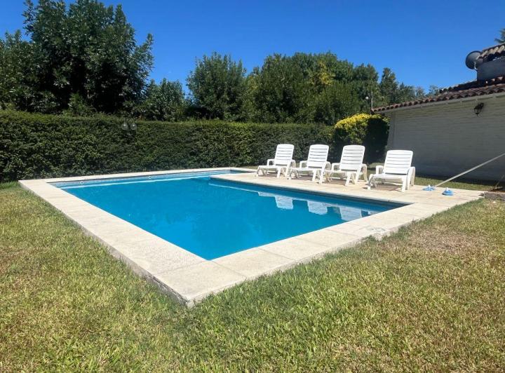 Casa · 120m² · 5 Ambientes · 2 Cocheras