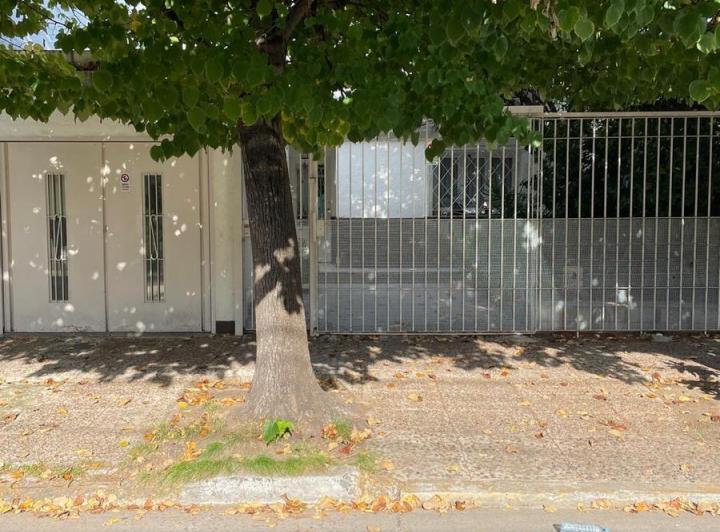 Casa · 210m² · 5 Ambientes · 2 Cocheras