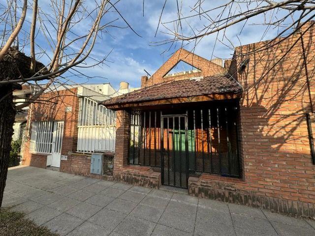 Casa · 130m² · 3 Ambientes · 1 Cochera