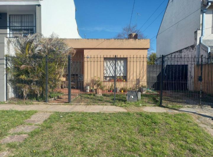 Casa · 100m² · 3 Ambientes · 1 Cochera