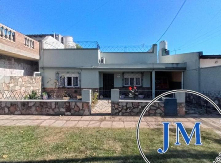 Casa · 89m² · 4 Ambientes · 2 Cocheras