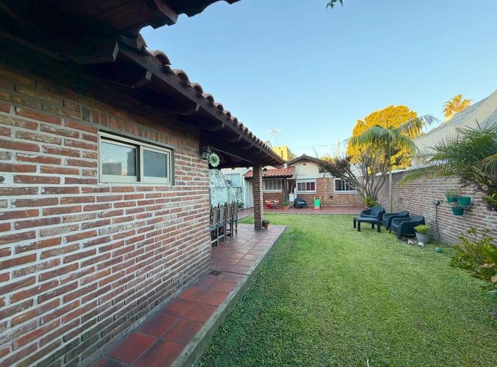 Casa · 124m² · 4 Ambientes · 1 Cochera