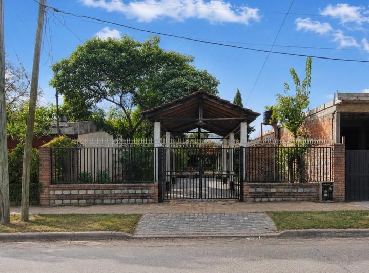 Casa · 100m² · 2 Ambientes