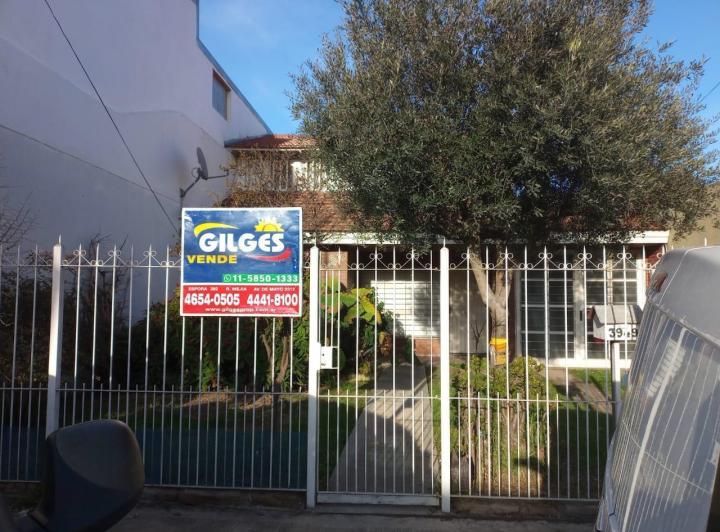 Casa · 150m² · 3 Ambientes · 1 Cochera