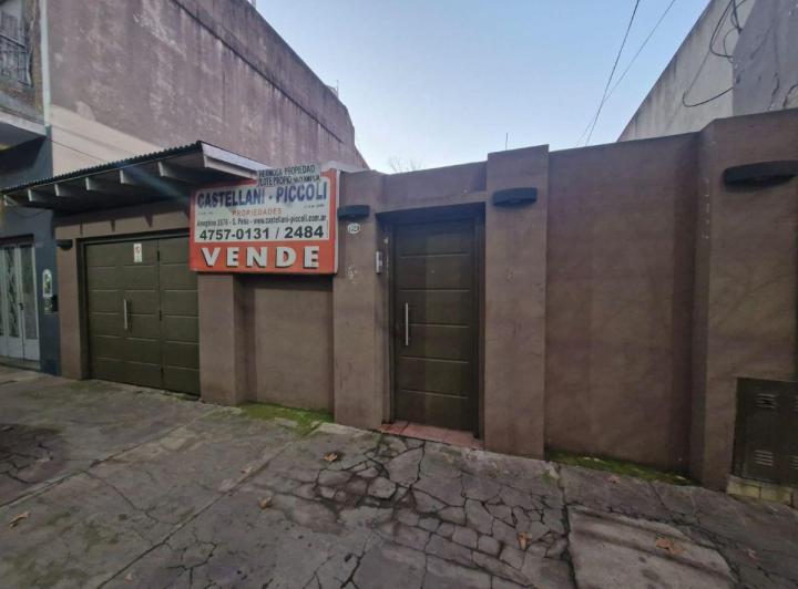 Casa · 200m² · 4 Ambientes · 1 Cochera