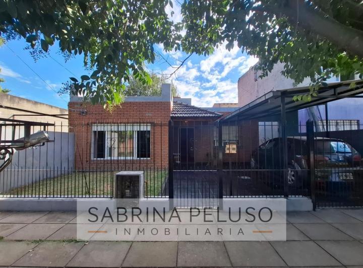 Casa · 100m² · 5 Ambientes · 1 Cochera