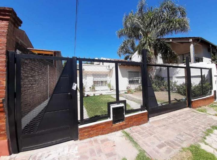 Casa · 170m² · 5 Ambientes · 1 Cochera