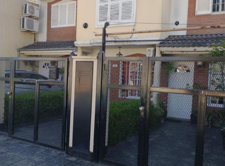 Casa · 100m² · 4 Ambientes · 1 Cochera