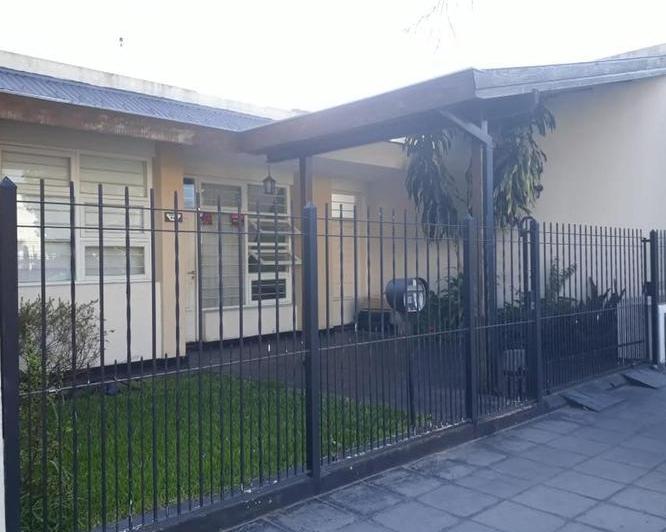 Casa · 336m² · 5 Ambientes · 2 Cocheras
