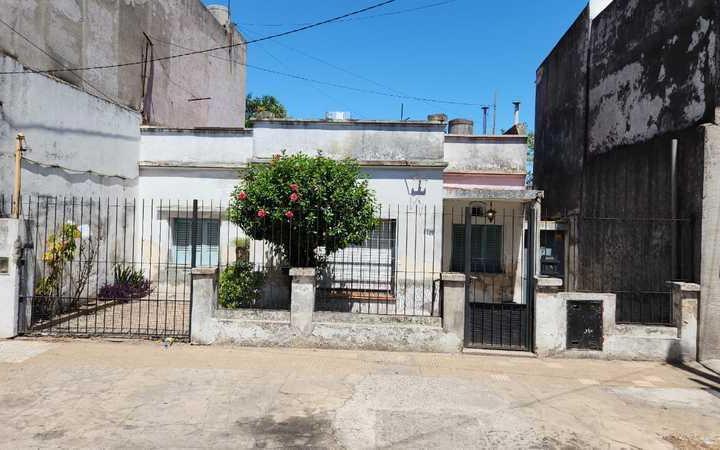 Casa · 48m² · 3 Ambientes · 1 Cochera