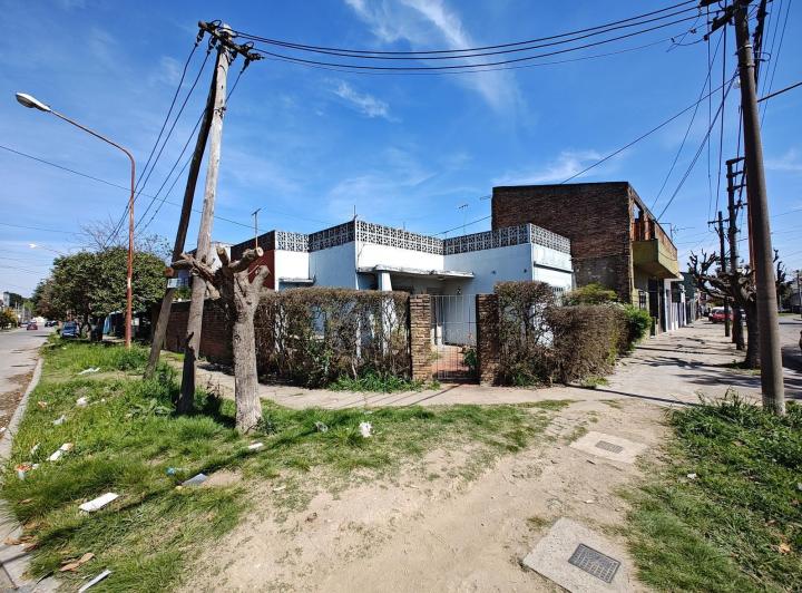 Casa · 110m² · 3 Ambientes · 1 Cochera