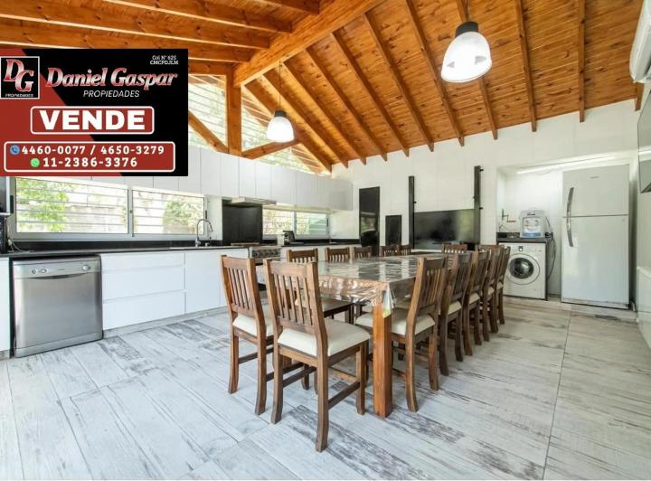 Casa · 124m² · 4 Ambientes · 1 Cochera