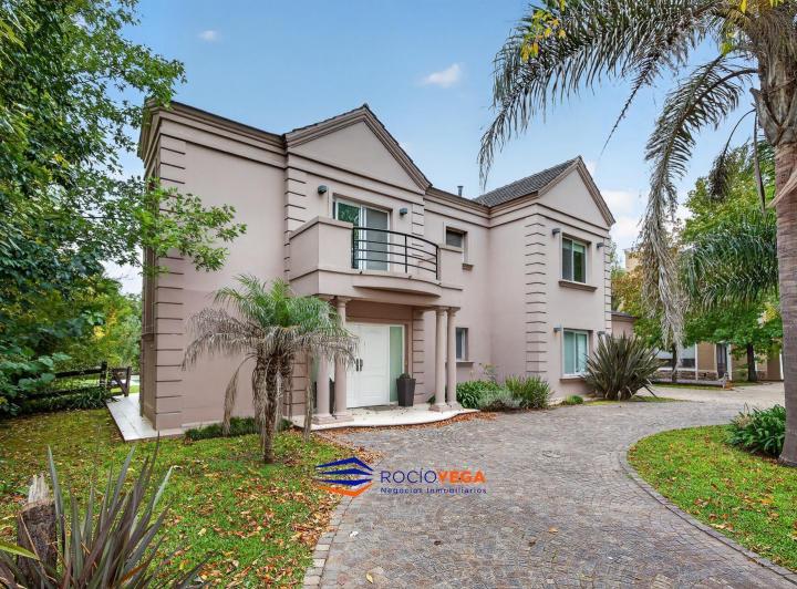 Casa · 975m² · 8 Ambientes