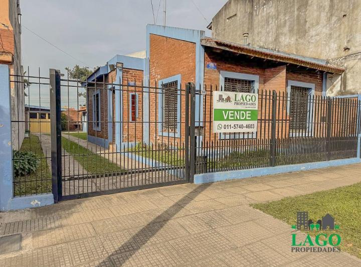 Casa · 70m² · 4 Ambientes · 1 Cochera