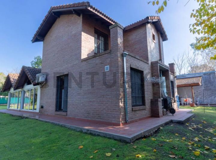 Casa · 116m² · 6 Ambientes