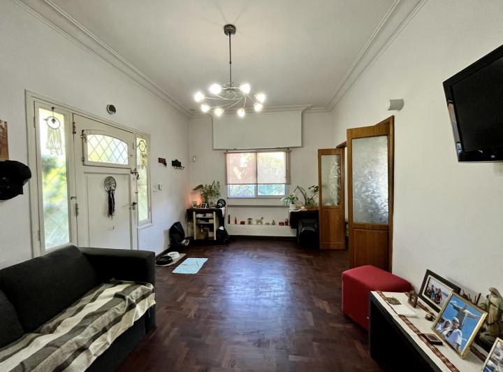 Casa · 87m² · 3 Ambientes · 2 Cocheras