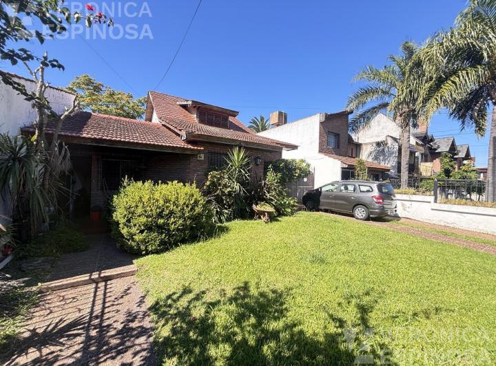 Casa · 191m² · 5 Ambientes · 3 Cocheras