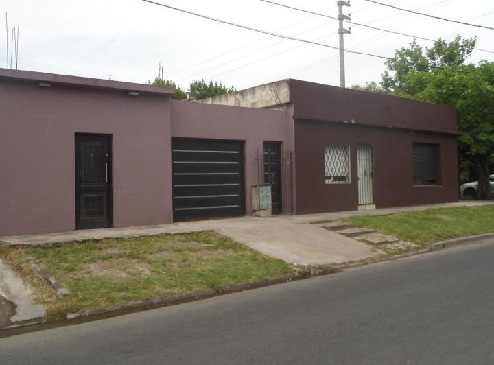 Casa · 130m² · 3 Ambientes · 1 Cochera