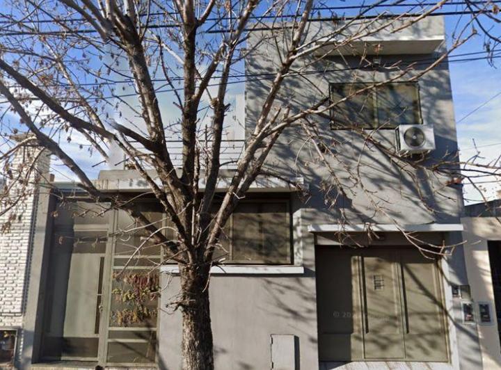Casa · 181m² · 7 Ambientes · 1 Cochera