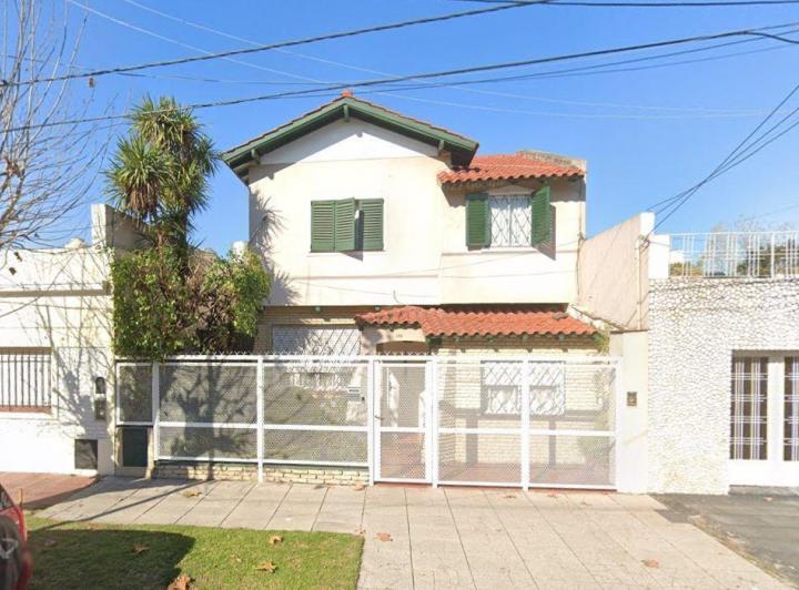 Casa · 140m² · 5 Ambientes