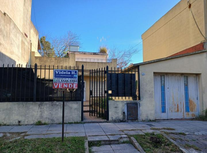 Casa · 90m² · 3 Ambientes · 1 Cochera